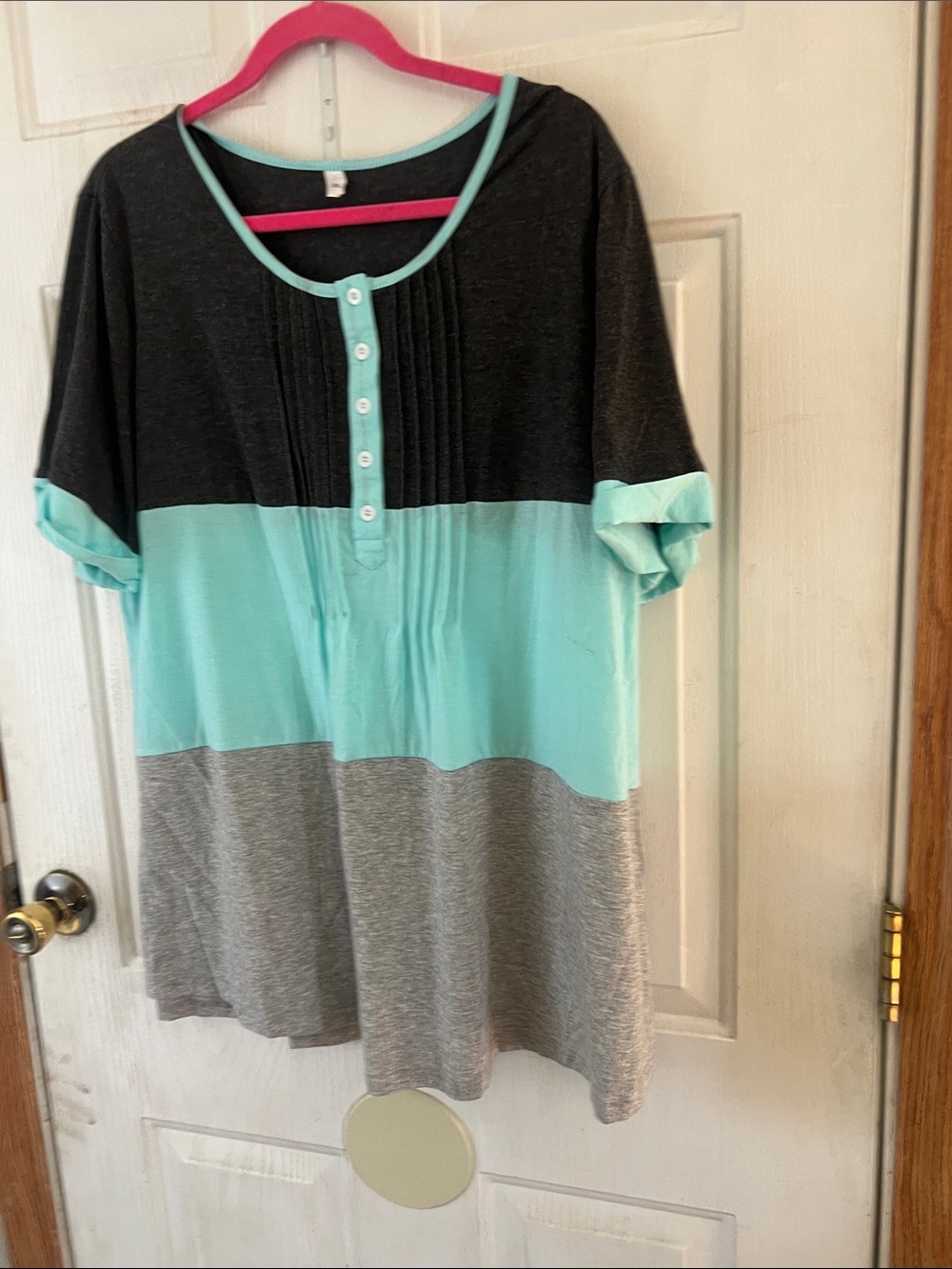 Three-Tone Henley Tunic Top in Black, Aqua, Gray